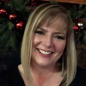 Meet your Posher, Laurie